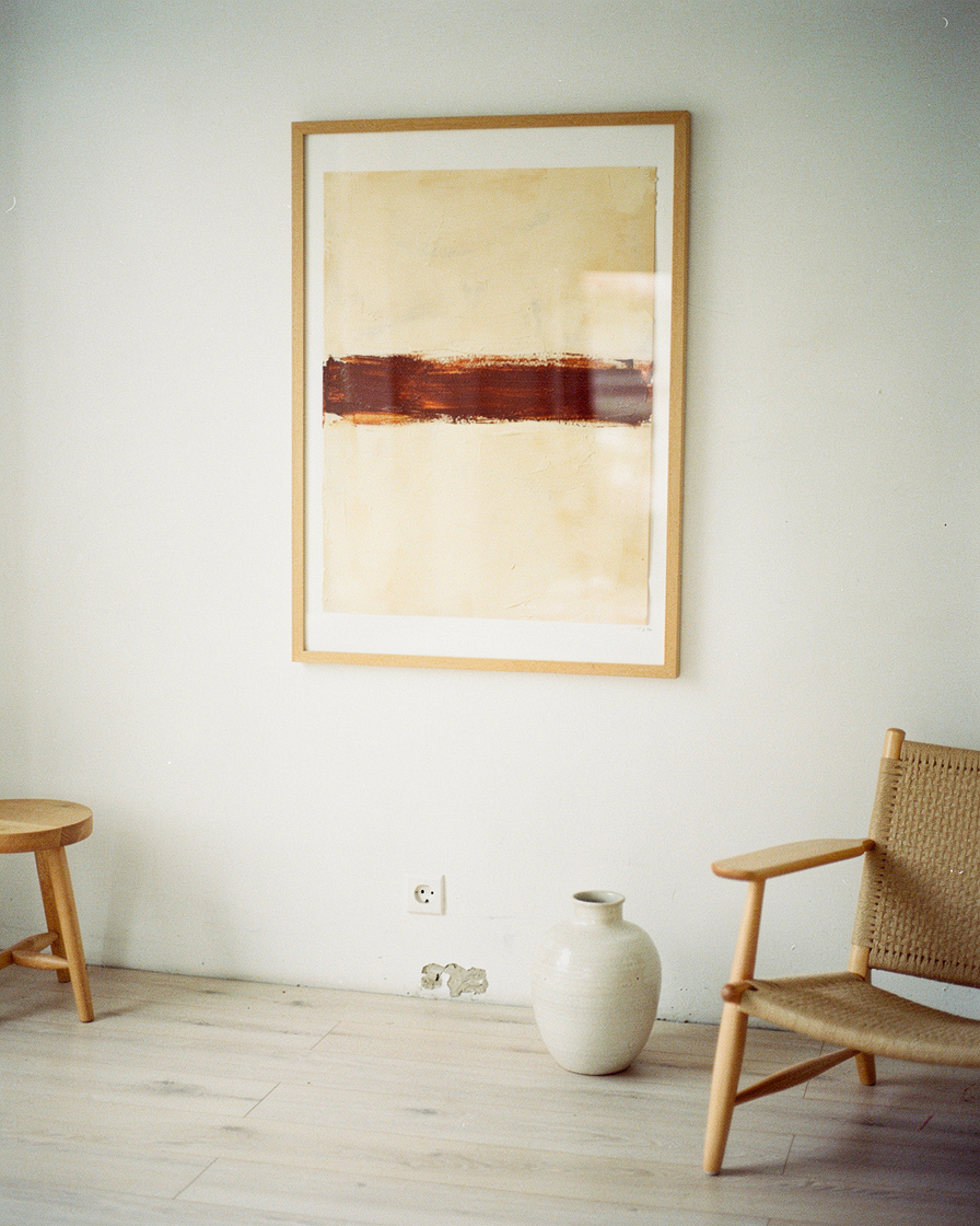 A Horizontal Brush Stroke
